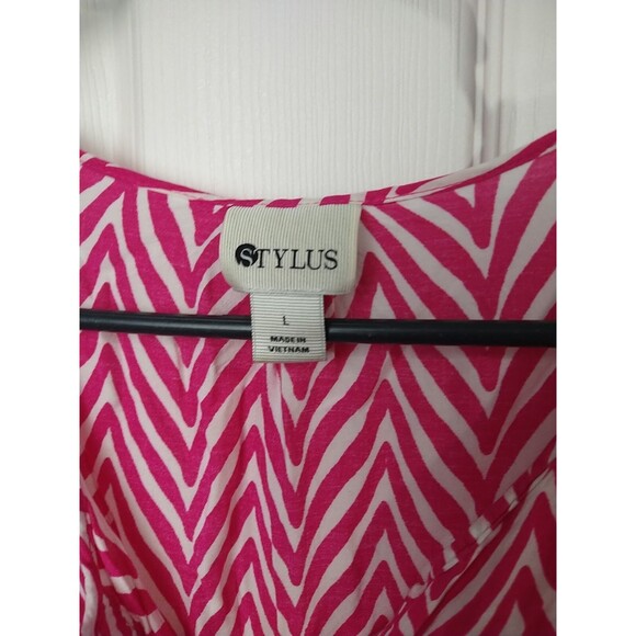 Stylus Woman L Blouse V Neck Pink White Chevron Pullover 3/4 Sleeves - Picture 3 of 10